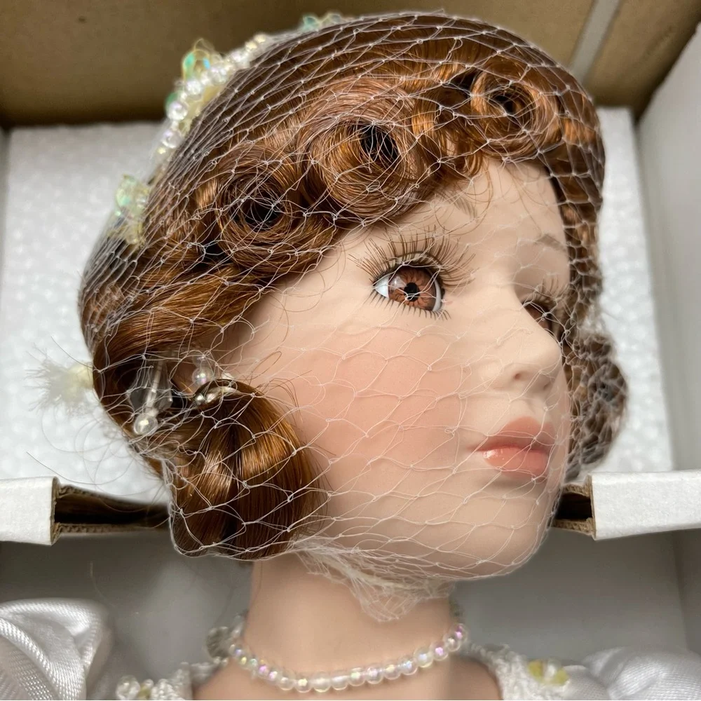 HERITAGE Collection VIOLA’S PERFORMANCE doll